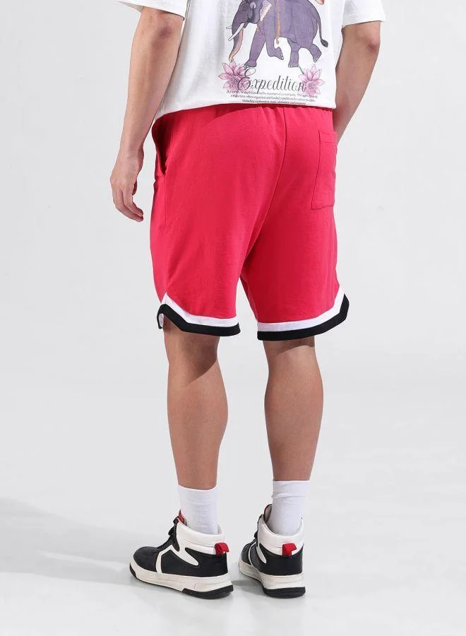 ذا انديان كراج كو Men Oversized Fit Batman Printed Side Pocket Mid-Rise Shorts